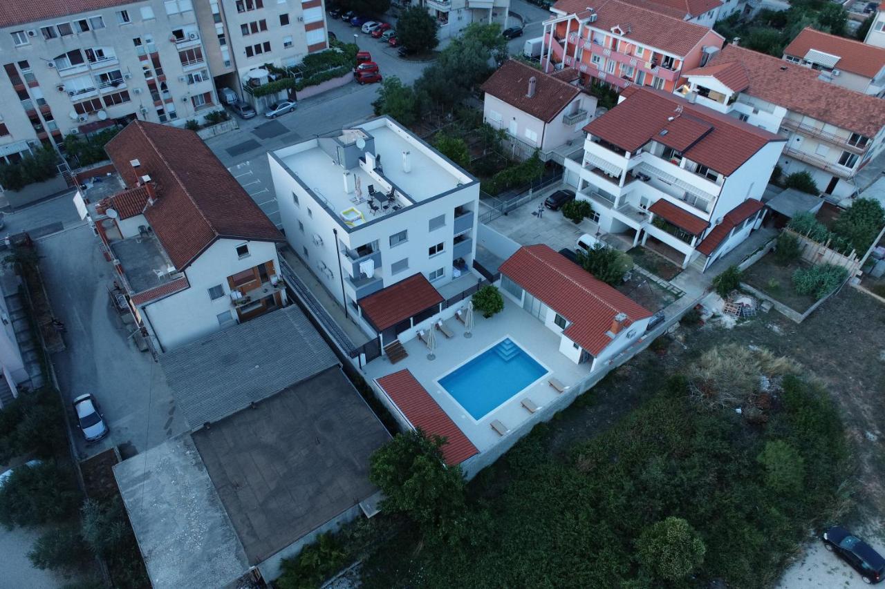 Apartment Zara - Luxury Apartment With Private Pool Exterior photo