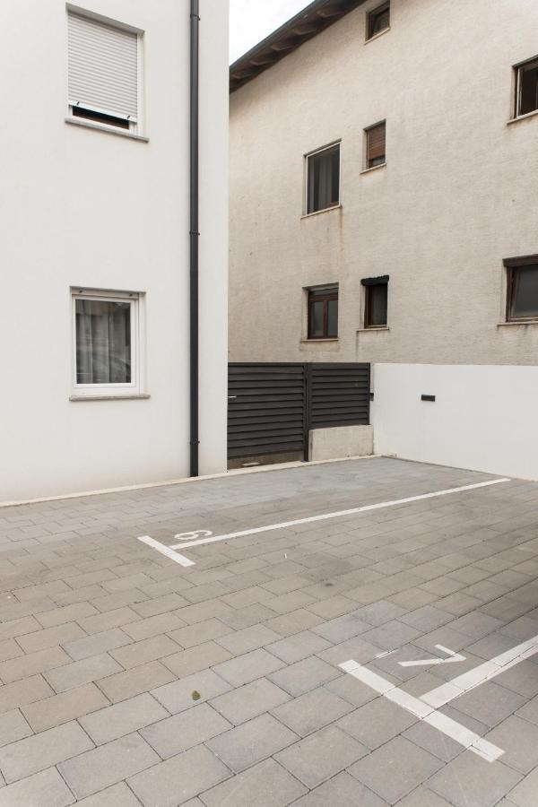 Apartment Zara - Luxury Apartment With Private Pool Exterior photo