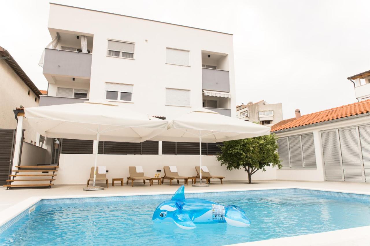 Apartment Zara - Luxury Apartment With Private Pool Exterior photo
